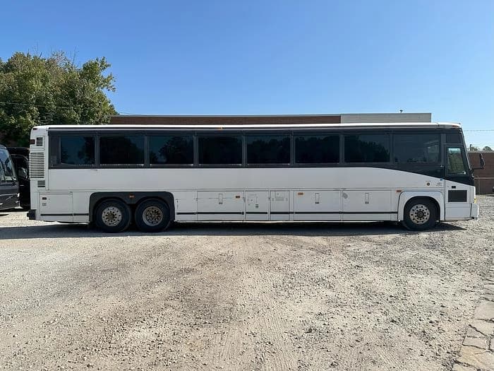 2003 Mci D4500 Coach - Image 6