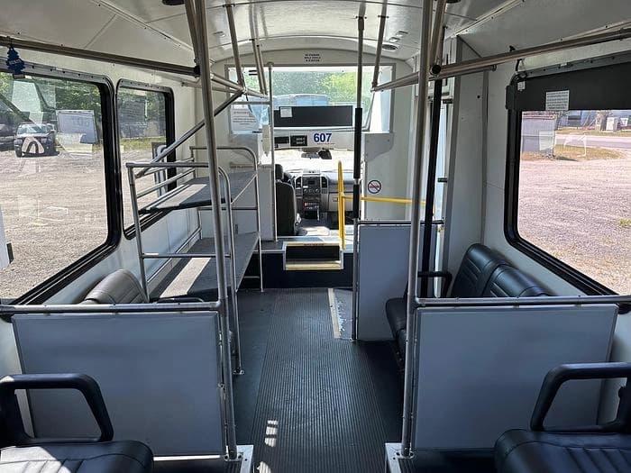 2019 Champion F550 Shuttle Bus - Image 13