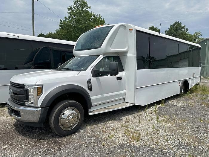 2019 Champion F550 Shuttle Bus - Image 15