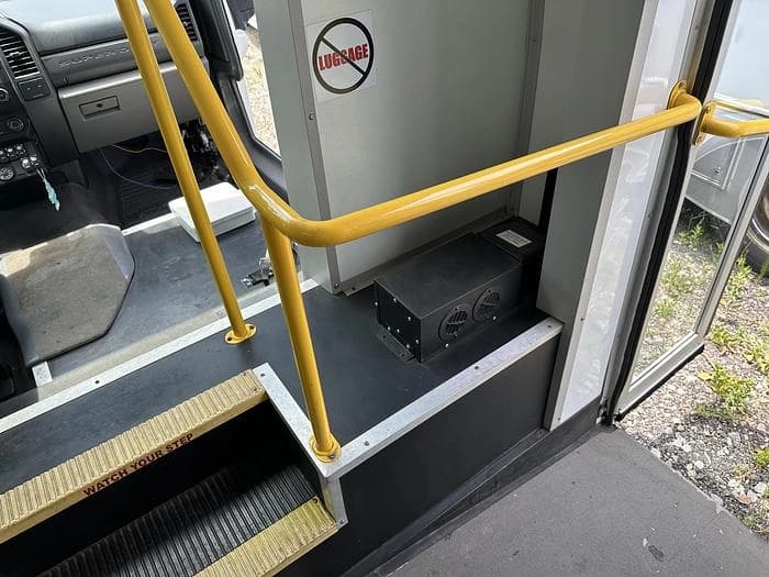 2019 Champion F550 Shuttle Bus - Image 16