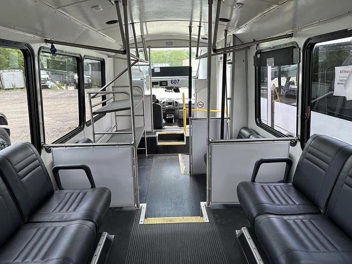 2019 Champion F550 Shuttle Bus - Image 21
