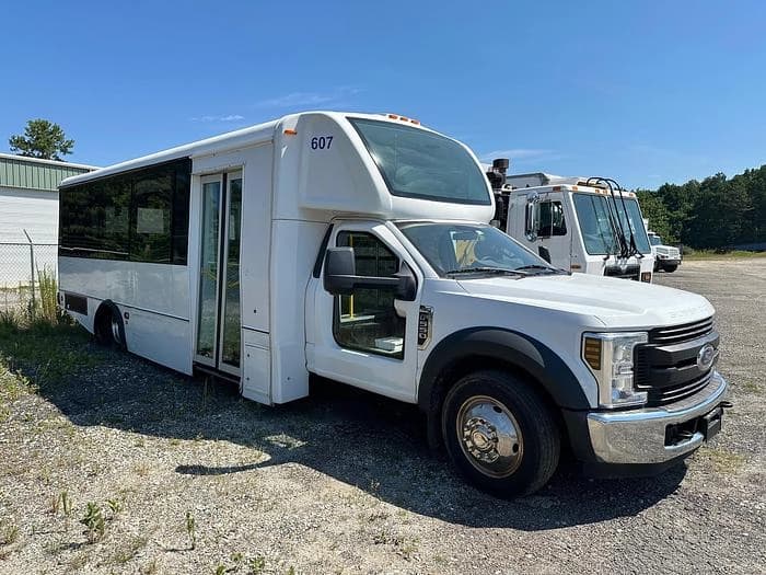 2019 Champion F550 Shuttle Bus - Image 25