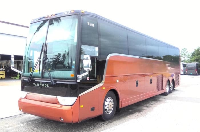 2018 Van hool TX45 Coach - Image 1