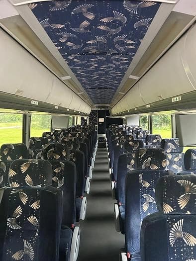 2009 Mci J4500 Coach - Image 12