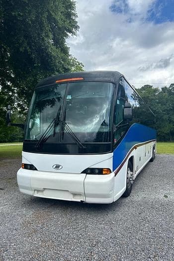 2009 Mci J4500 Coach - Image 3