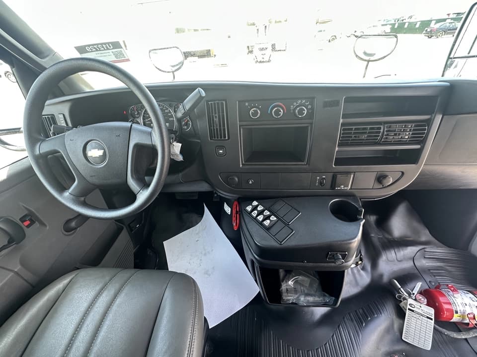 2018 Chevrolet Express 3500 Girardin - Image 13