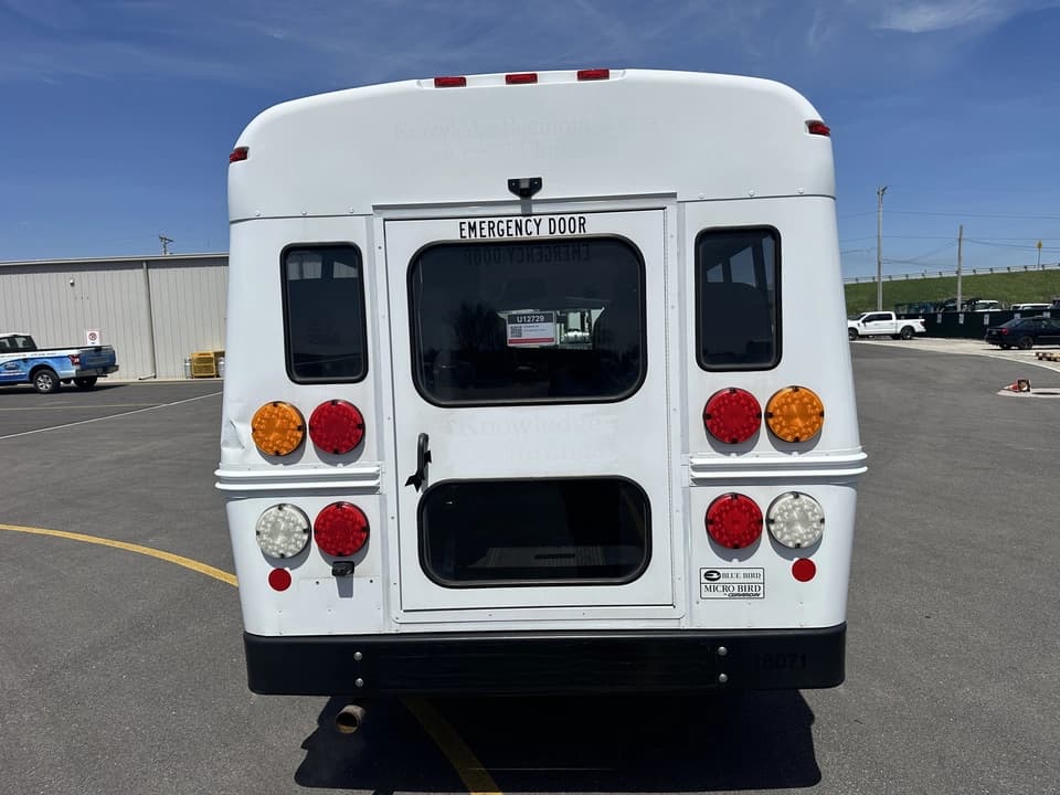 2018 Chevrolet Express 3500 Girardin - Image 4