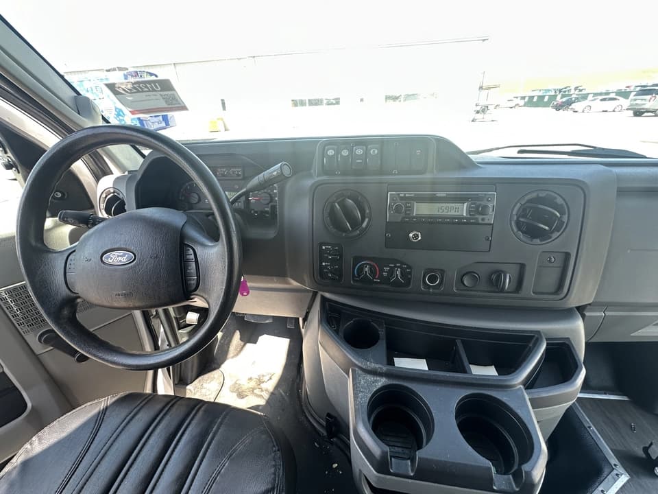 2017 Ford Goshen Shuttle Bus - Image 14