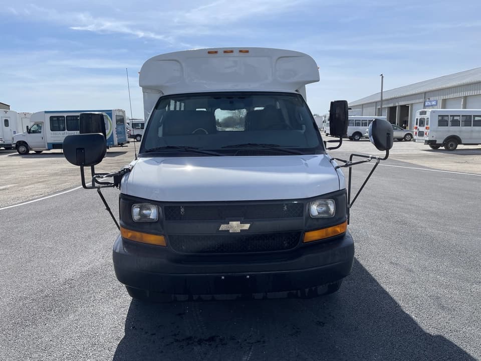 2017 Chevrolet Express 3500 Girardin - Image 8