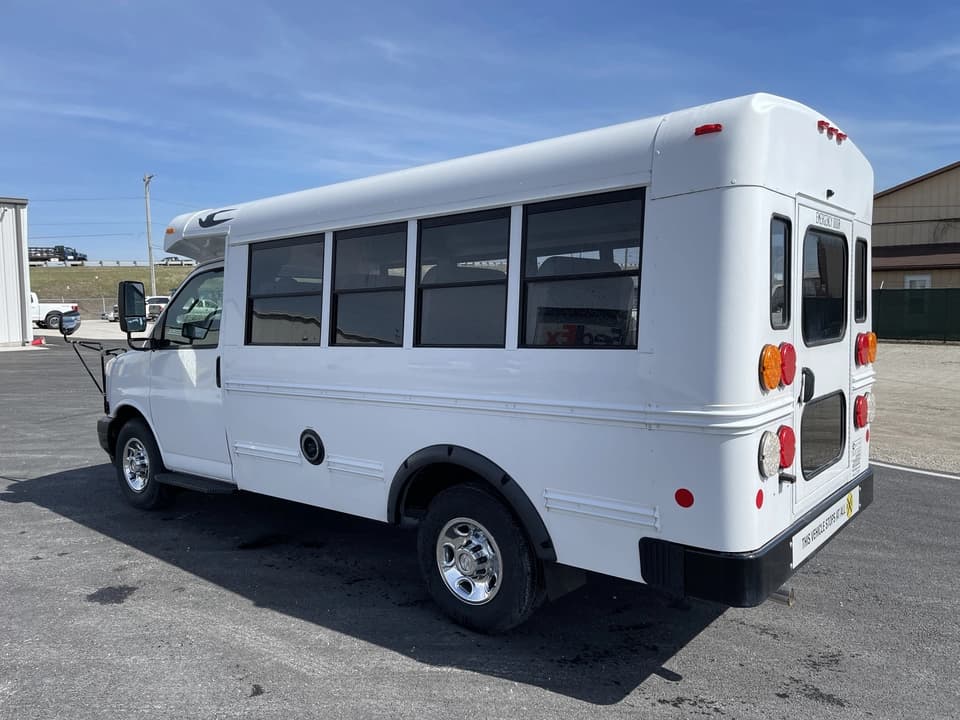 2017 Chevrolet Express 3500 Girardin Shuttle Bus - Image 5