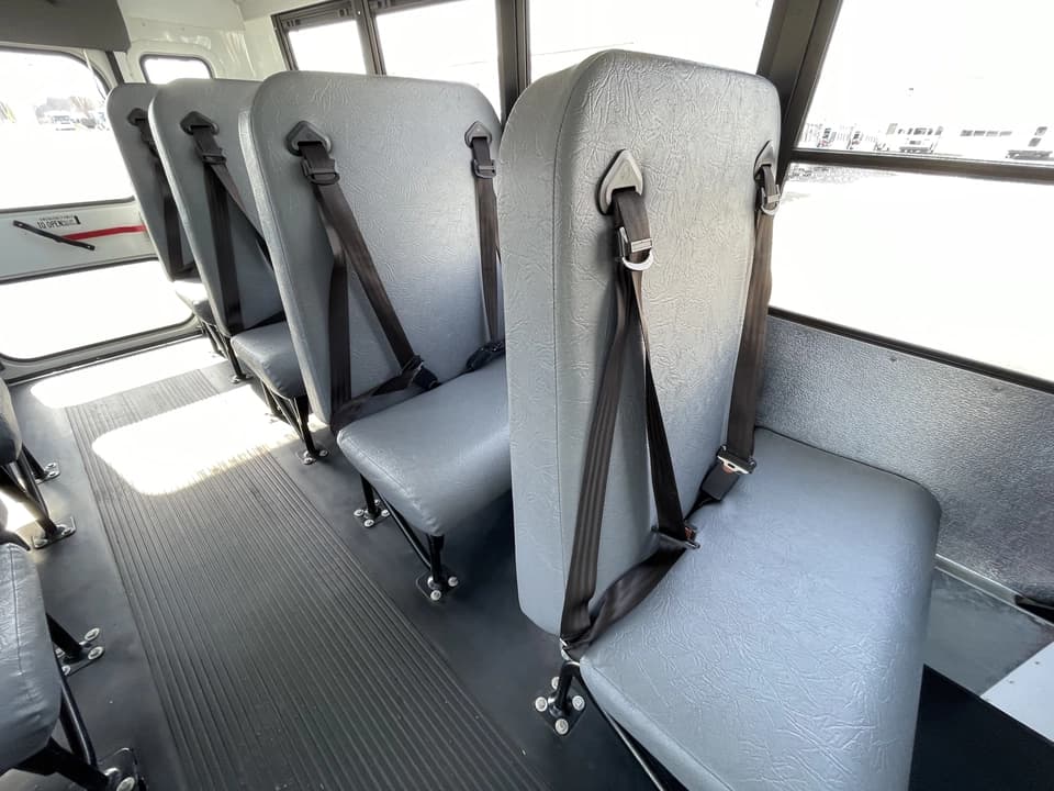 2017 Chevrolet Express 3500 Girardin Shuttle Bus - Image 10