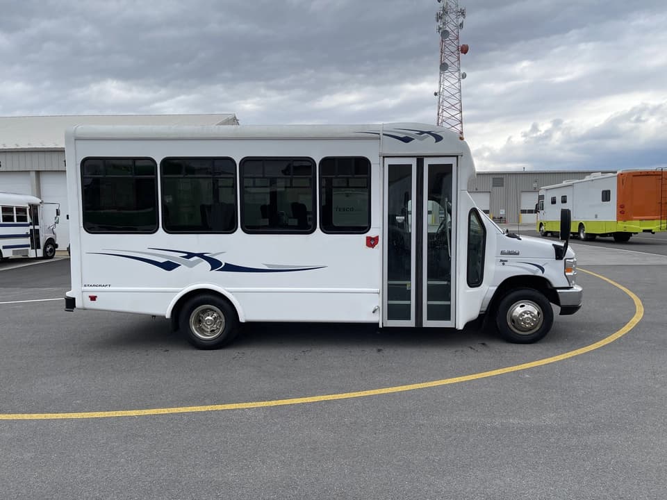 2019 Ford E350 Starcraft Shuttle Bus - Image 2