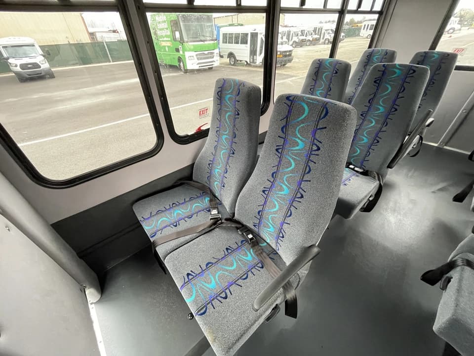 2019 Ford E350 Starcraft Shuttle Bus - Image 11