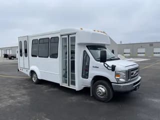 2019 Ford E350 bus