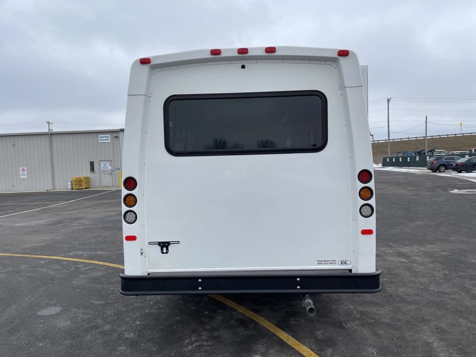2019 Ford E350 Elkhart Coach Shuttle Bus - Image 5