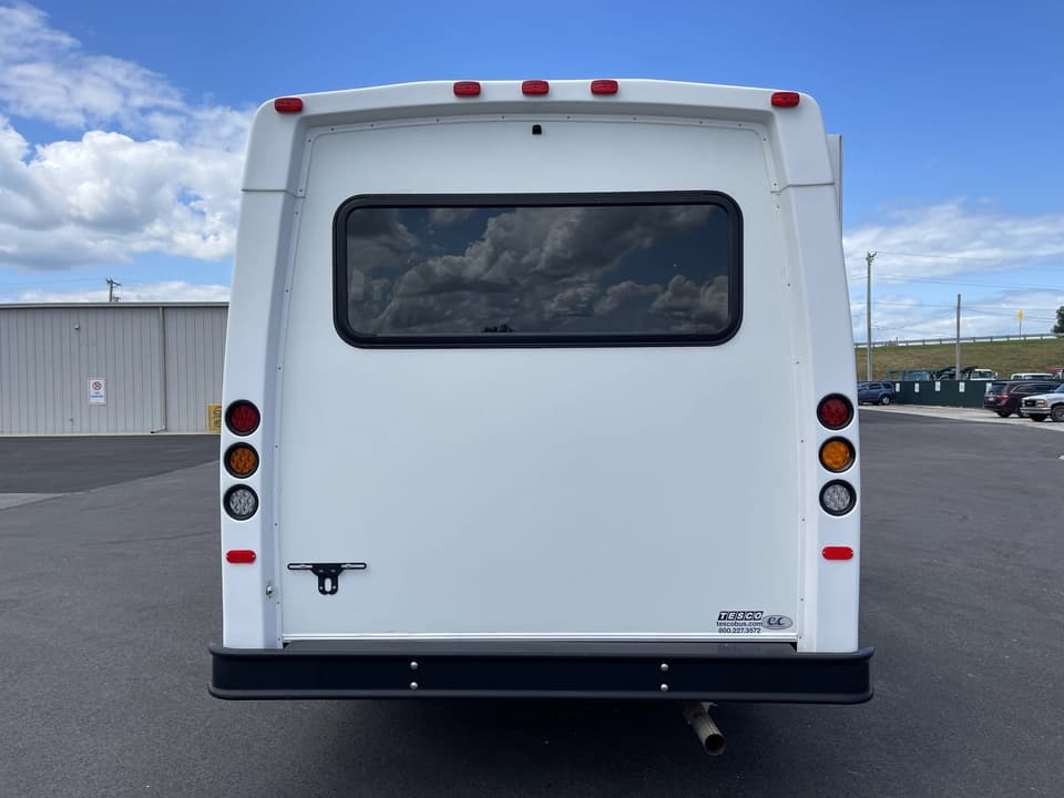 2016 Ford E350 Elkhart Coach Shuttle Bus - Image 5