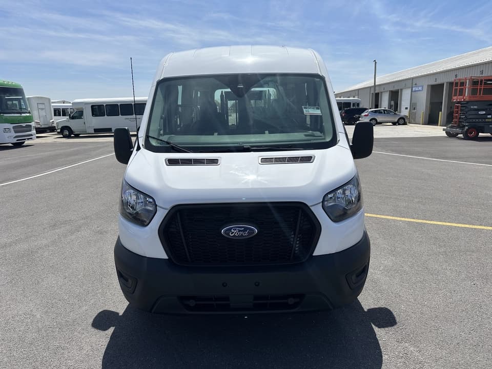 2022 Ford Transit X2C-XL Passenger Van - Image 9