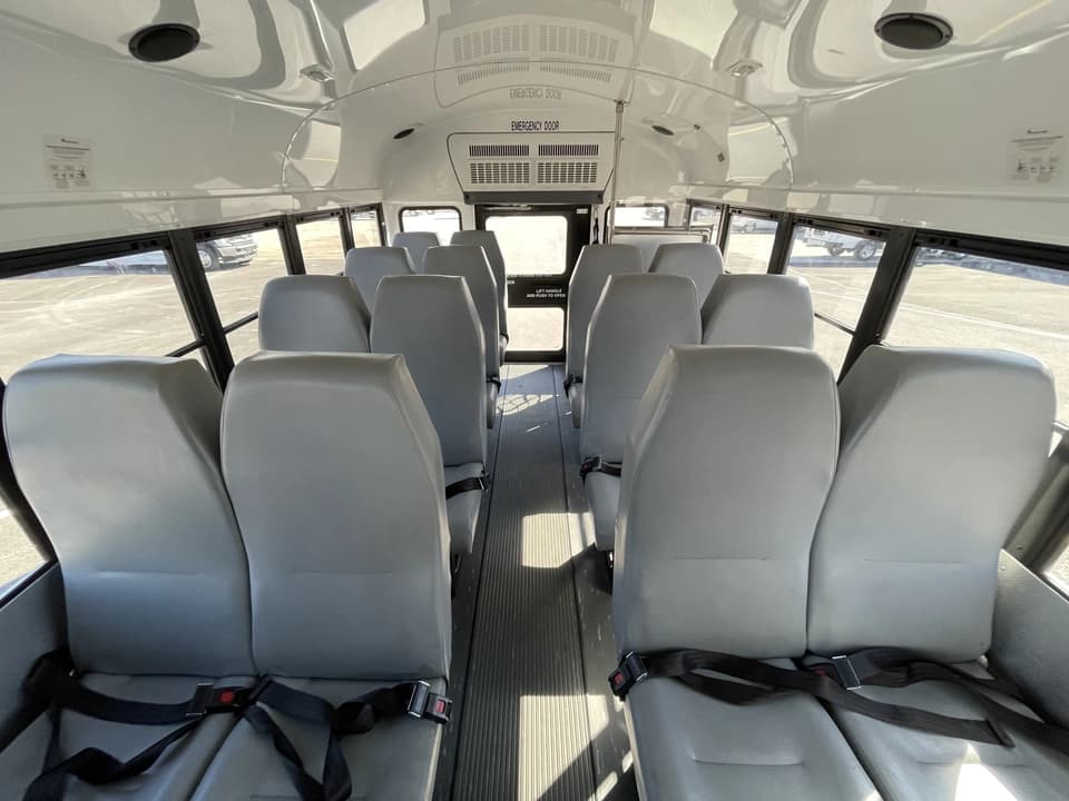 2018 Chevy Express 3500 Trans Tech - Image 9