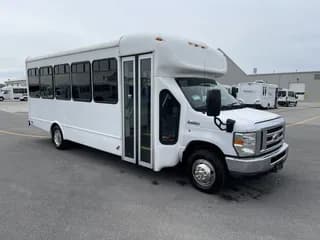 2018 Ford E450 bus