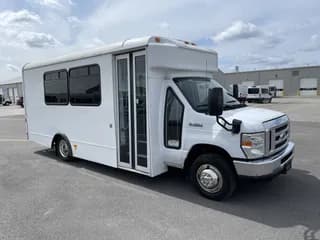 2018 Ford E350 bus