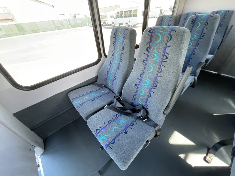 2019 Ford E350 Starcraft Shuttle Bus - Image 12