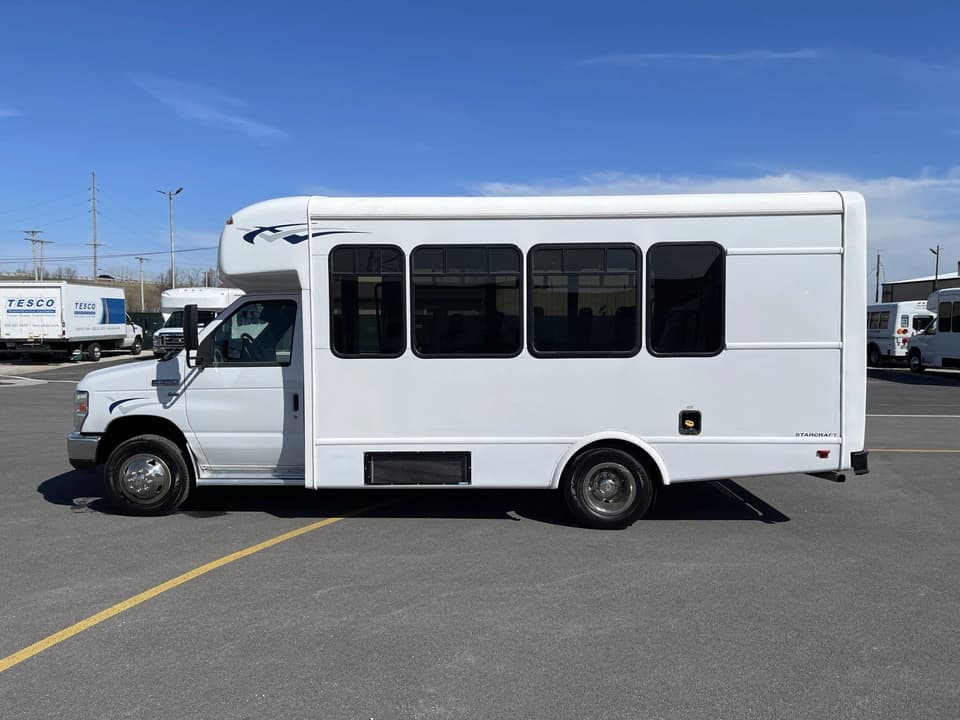 2019 Ford E350 Starcraft Shuttle Bus - Image 7