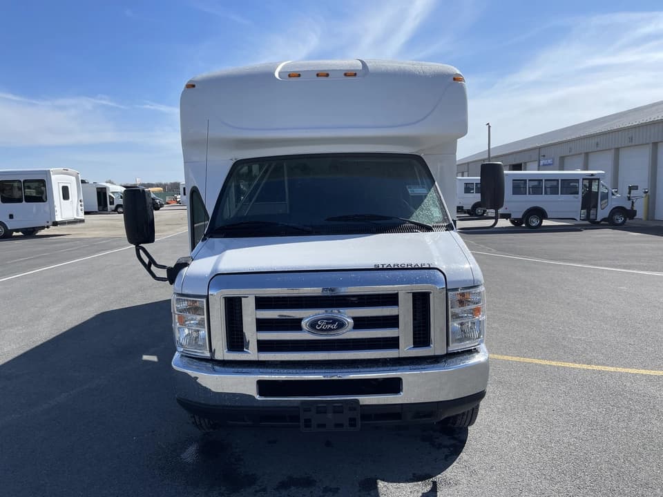 2019 Ford E350 Starcraft Shuttle Bus - Image 9