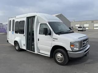 2017 Ford E350 bus