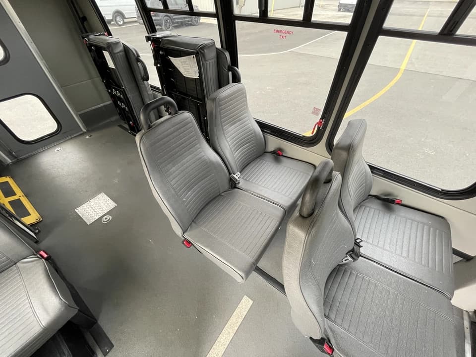 2017 Ford E350 Turtle Top Shuttle Bus - Image 11