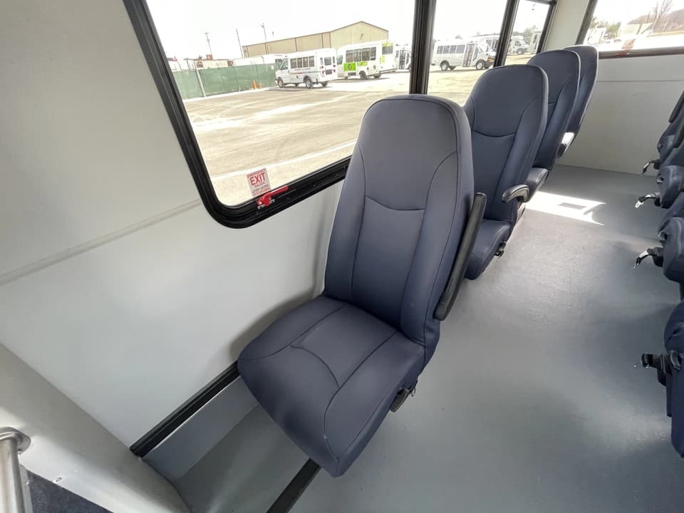 2018 Ford Transit 350 Glaval Shuttle Bus - Image 10