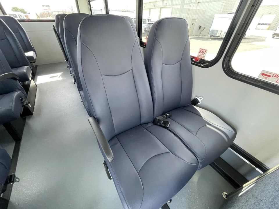2018 Ford Transit 350 Glaval Shuttle Bus - Image 9