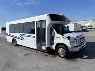 2019 Ford E450 bus