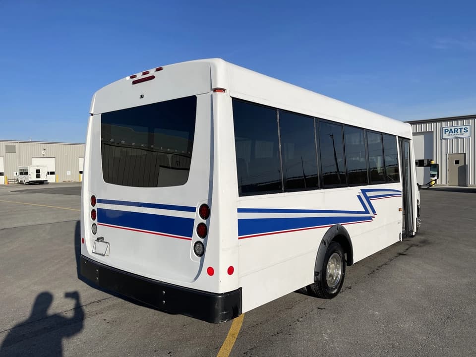 2019 Ford E450 Girardin Shuttle Bus - Image 3