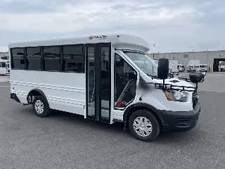 2021 Ford Transit 250 bus