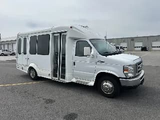 2017 Ford E350 bus