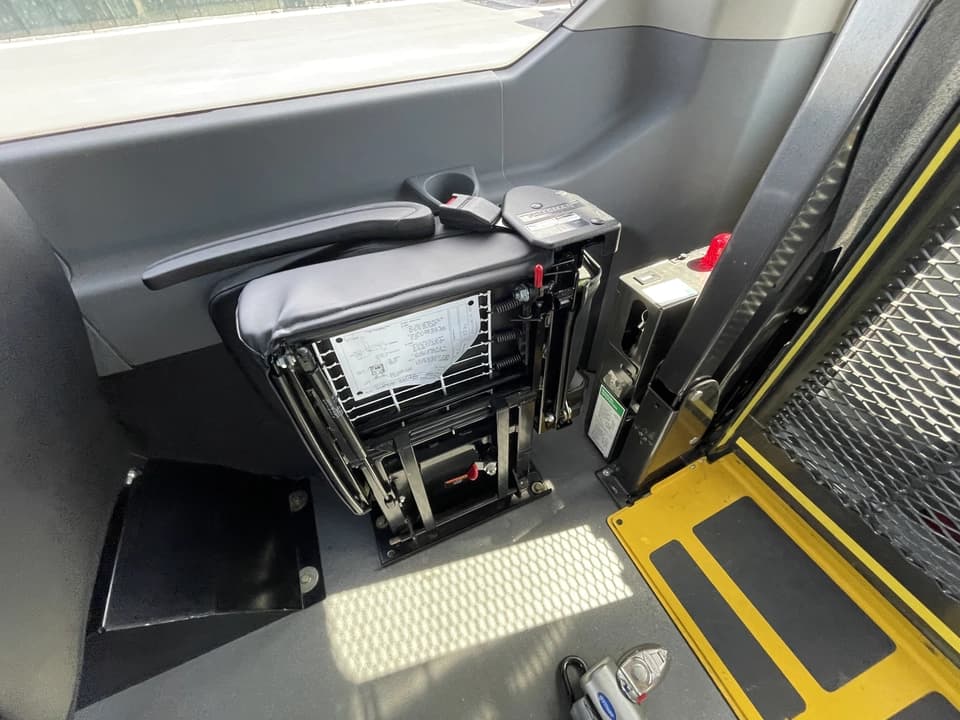 2018 Ford Transit 350 Passenger Van - Image 14