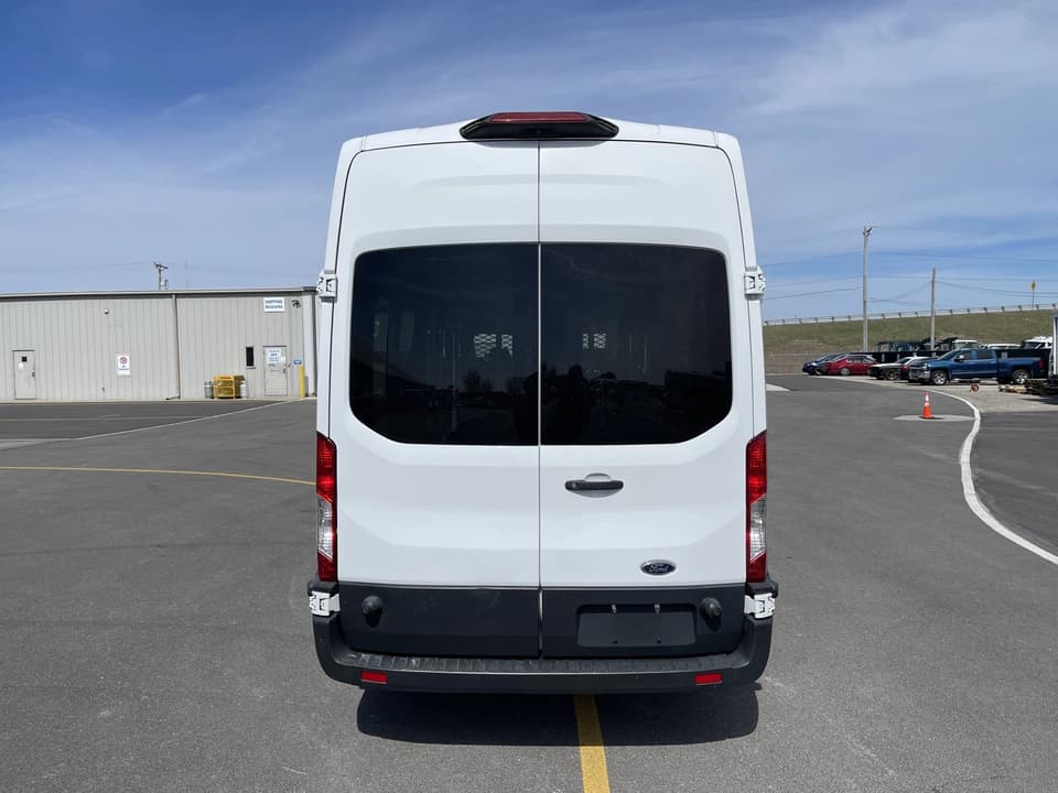 2018 Ford Transit 350 Passenger Van - Image 4