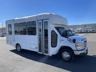 2019 Ford E450 bus