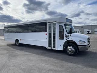 2016 Freightliner Glaval bus