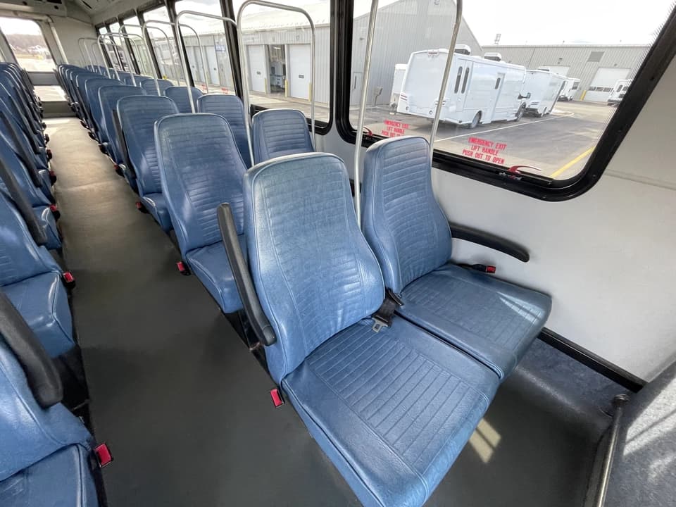 2016 Freightliner Glaval Shuttle Bus - Image 10