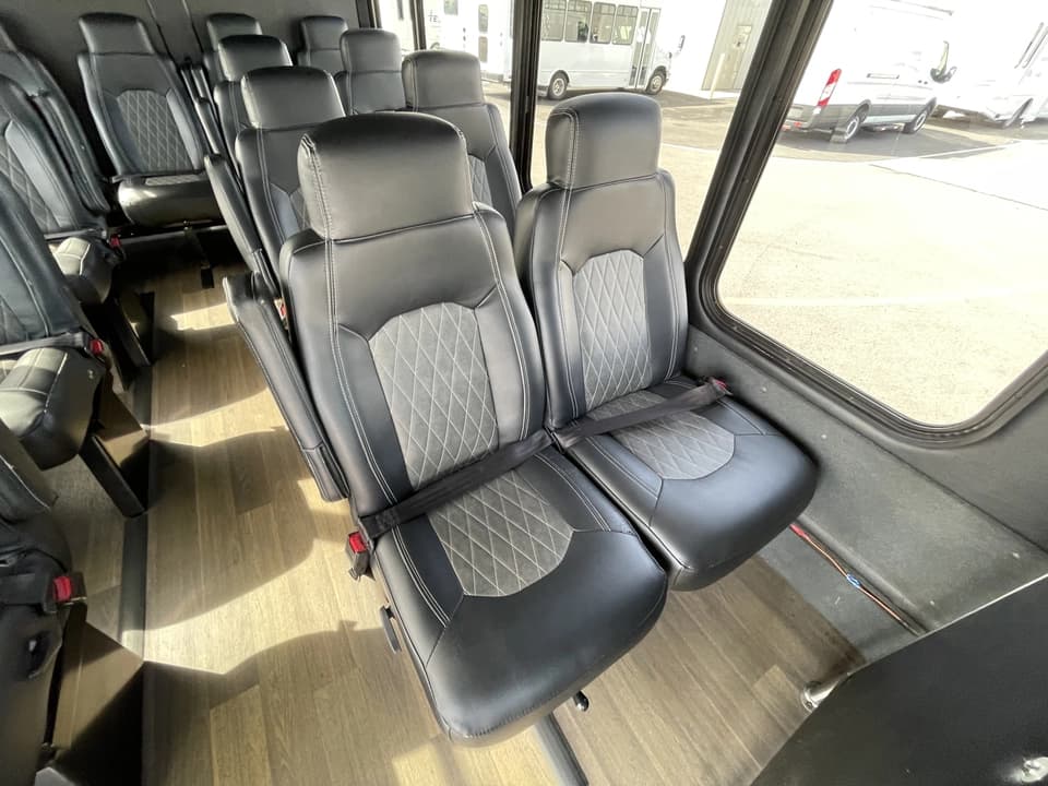 2019 Ford Transit 350 StarTrans - Image 11