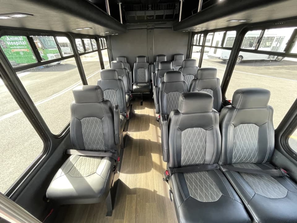 2019 Ford Transit 350 StarTrans - Image 10
