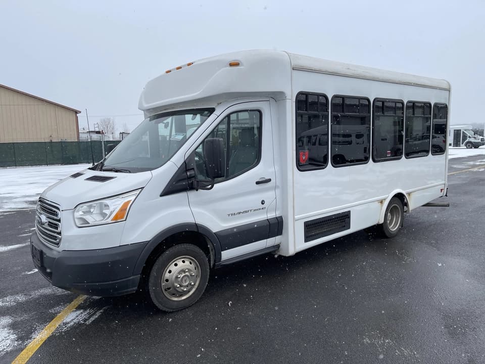 2017 Ford Transit 350 HD StarTrans - Image 3