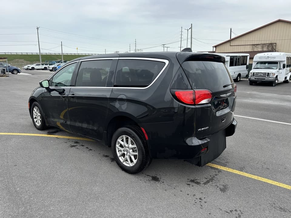 2024 Chrysler Voyager LX Chrysler - Image 6
