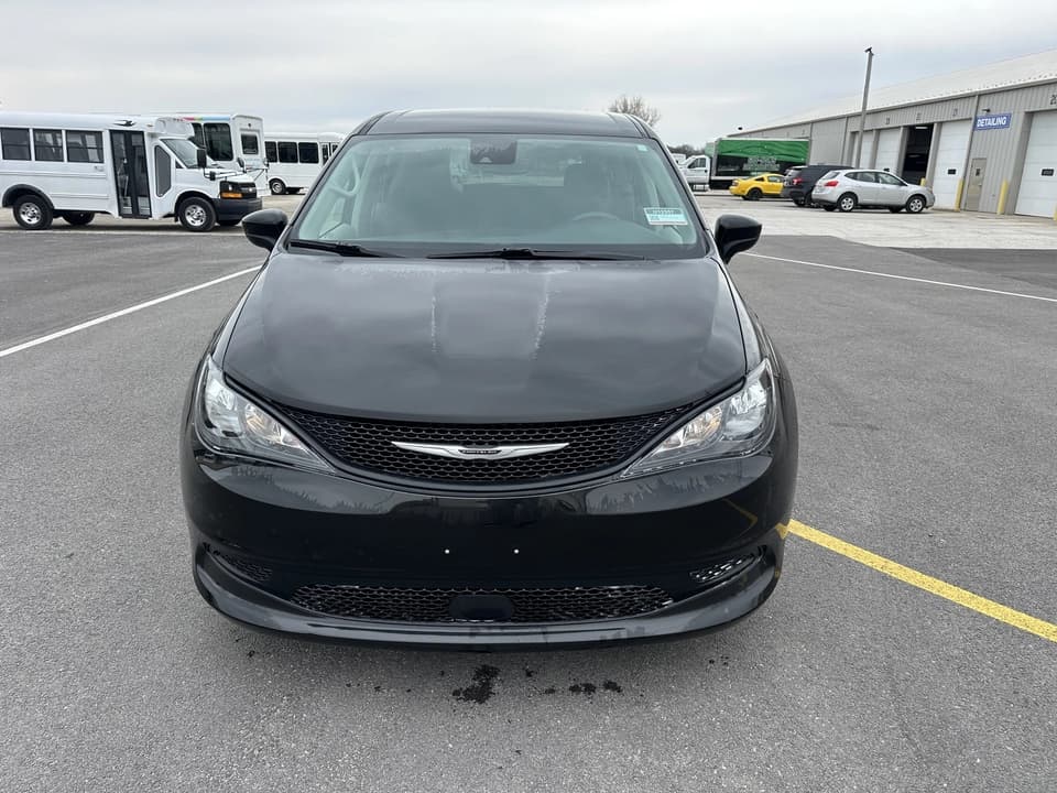 2024 Chrysler Voyager LX Chrysler - Image 9