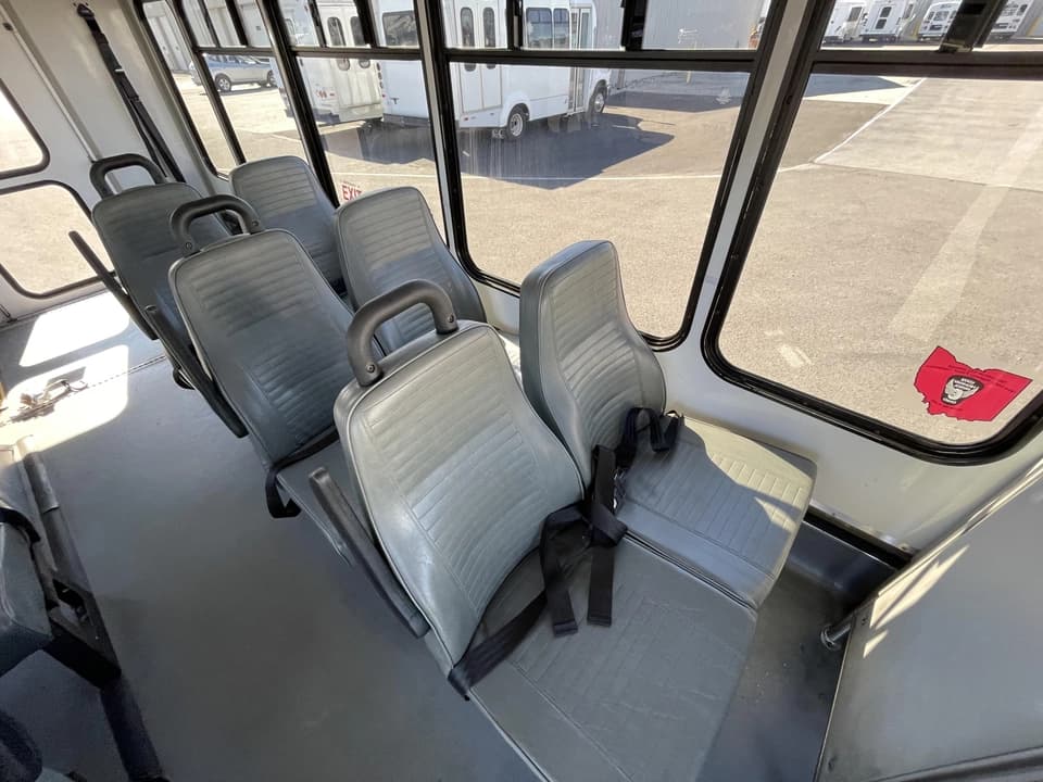 2019 Ford Transit 250 Glaval - Image 8