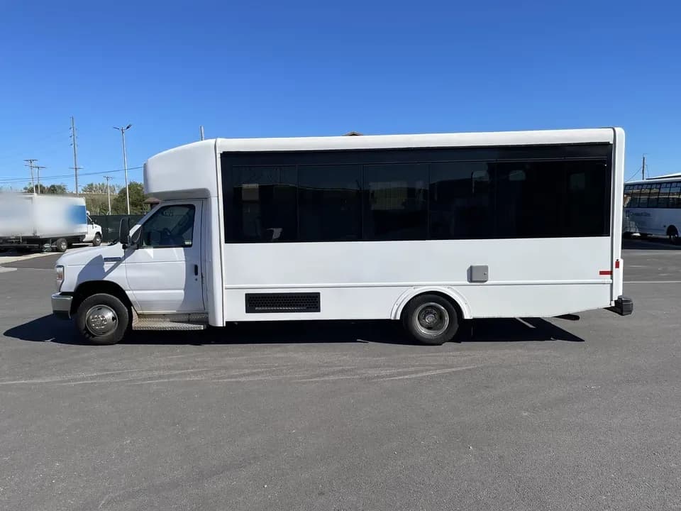 2017 Ford E450 Turtle Top - Image 6