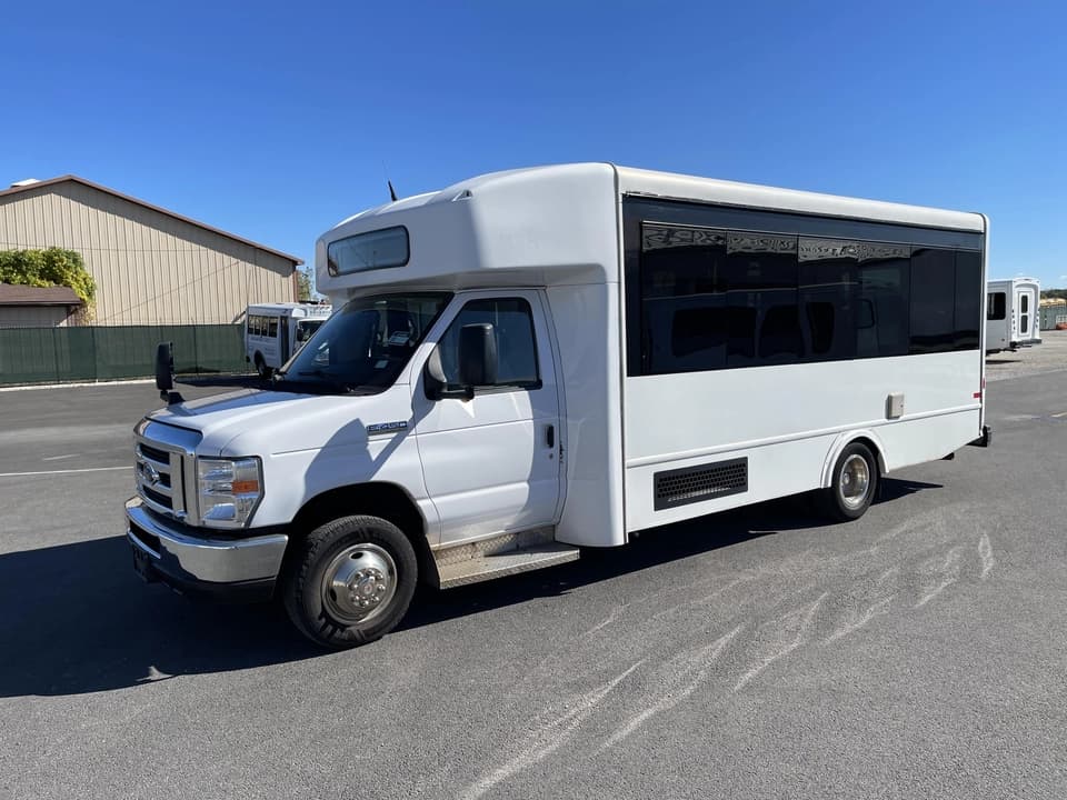 2017 Ford E450 Turtle Top - Image 7