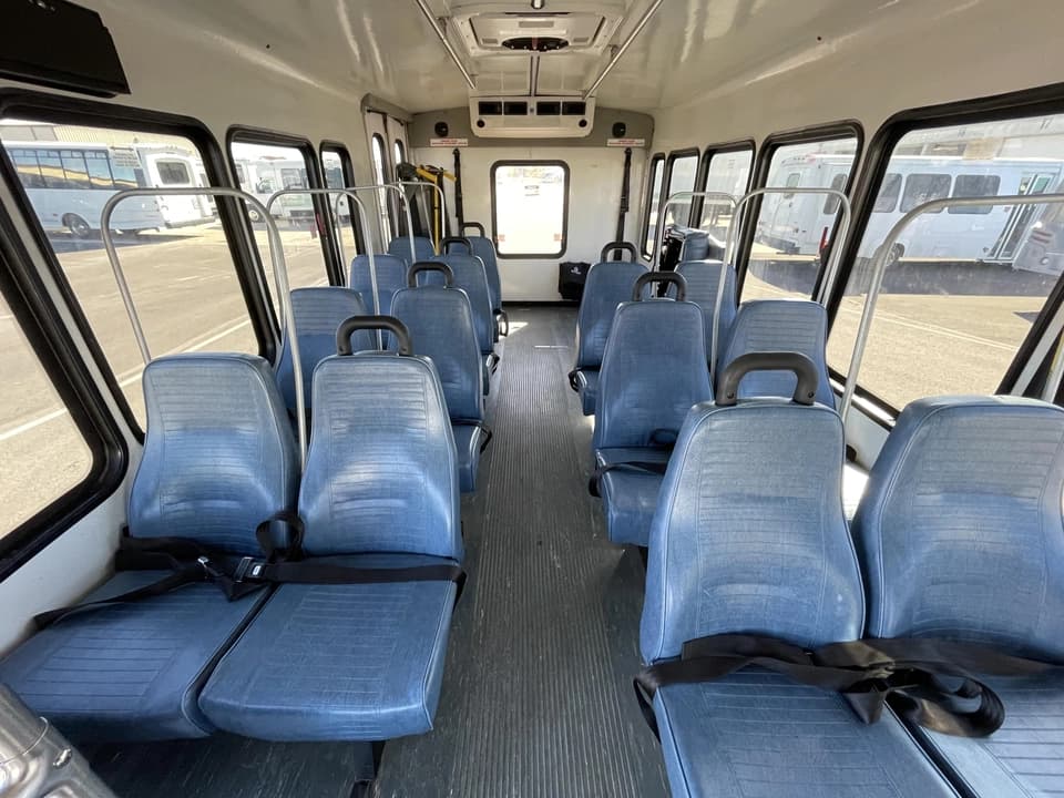 2017 Ford E450 Turtle Top - Image 9