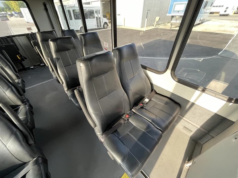 2018 Ford E350 Startrans - Image 10